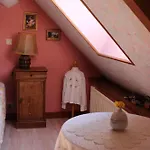Дом отдыха Gite/guest House Close To The Mont Saint Michel *