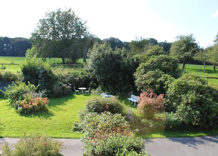 Gite/guest House Close To The Mont Saint Michel Feriehus La Rochelle-Normande